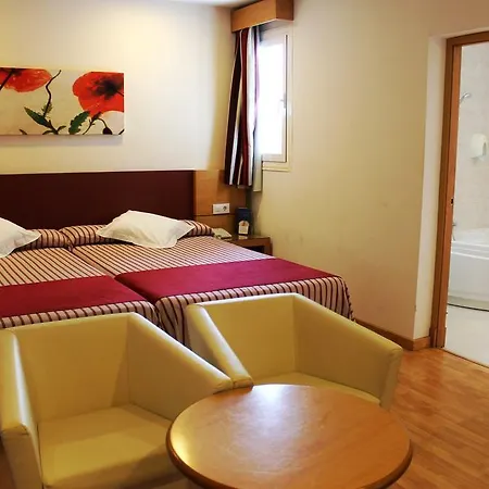 Amic Colon Hotel 3*