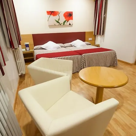 Amic Colon Hotel 3*