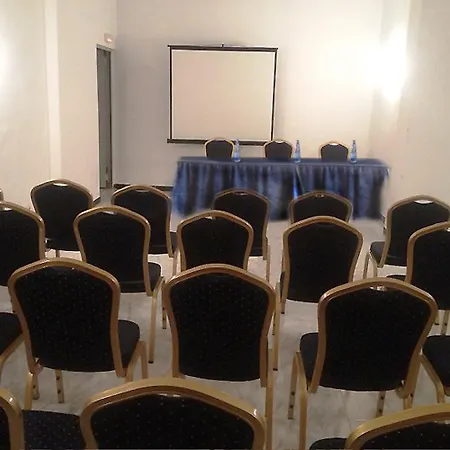 Amic Colon Hotell 3*