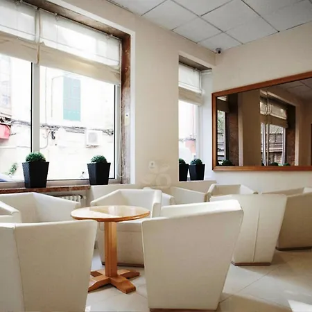 Hotell Amic Colon 3*