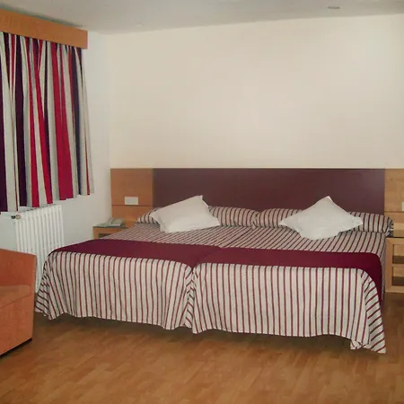 Amic Colon Hotell 3*